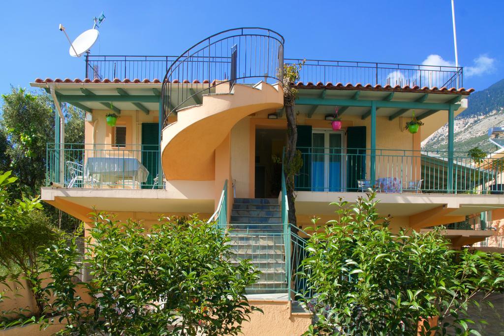 Maria Apartments Лурдата Екстериор снимка