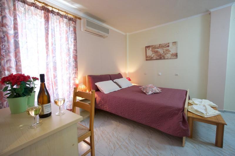 Maria Apartments Лурдата Екстериор снимка